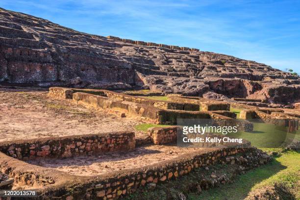 samaipata, unesco world heritage site in bolivia - santa cruz de la sierra bolivia stockfoto's en -beelden