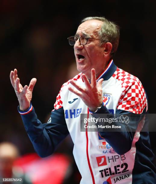 Head coach Lino Cervar of Croatia reacts during the Men's EHF EURO 2020 final match between Spain and Croatia at Tele2 Arena on January 26, 2020 in...