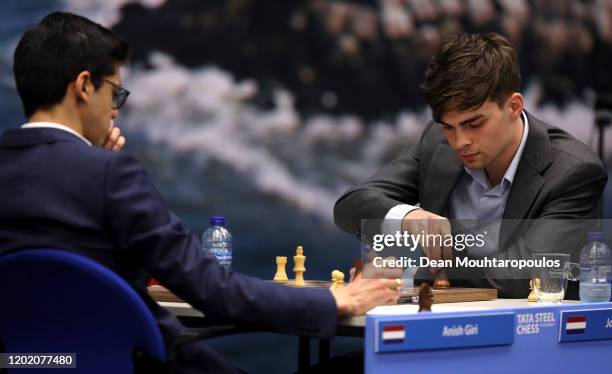 Wesley So of USA competes against Alireza Firouzja of FIDE and Iran News  Photo - Getty Images