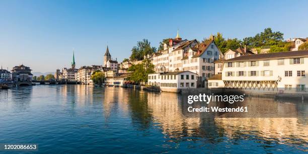 switzerland, canton of zurich, zurich, limmat river and waterfront buildings ofschipfedistrict - limmat stock-fotos und bilder