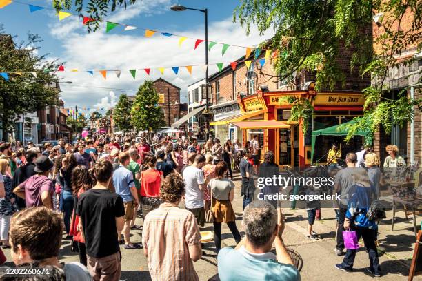 summer street festival in manchester - manchester engeland stock pictures, royalty-free photos & images