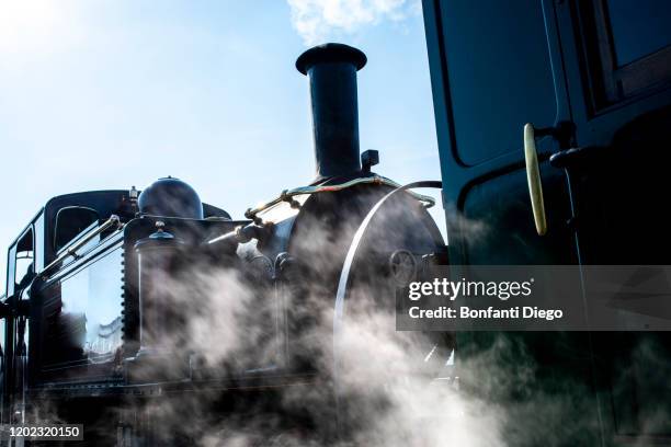 Hot Rails Smoke 4,265 Steam Train Smoke Stock Photos, High-Res Pictures, and Images ...