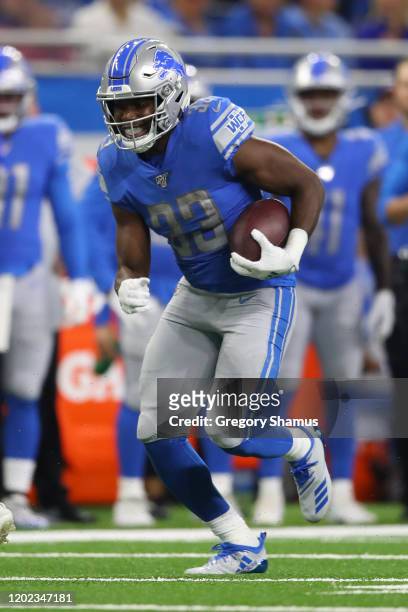 Kerryon Johnson of the Detroit Lions plays against the Los Angles Chargers at Ford Field on September 15, 2019 in Detroit, Michigan. Detroit won the...