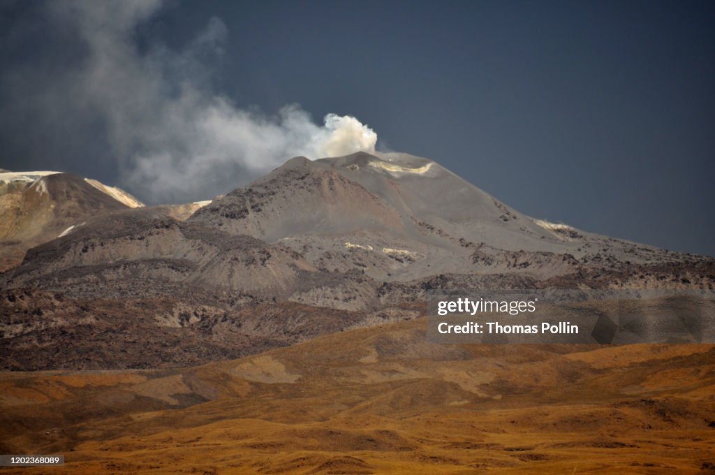 Canyon Del Colca Volcano Foto de stock - Getty Images