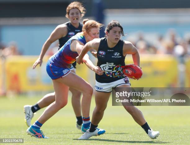 Madison Prespakis of the Blues in action during the 2020 AFLW Round 03 match between the Western Bulldogs and the Carlton Blues at VU Whitten Oval on...