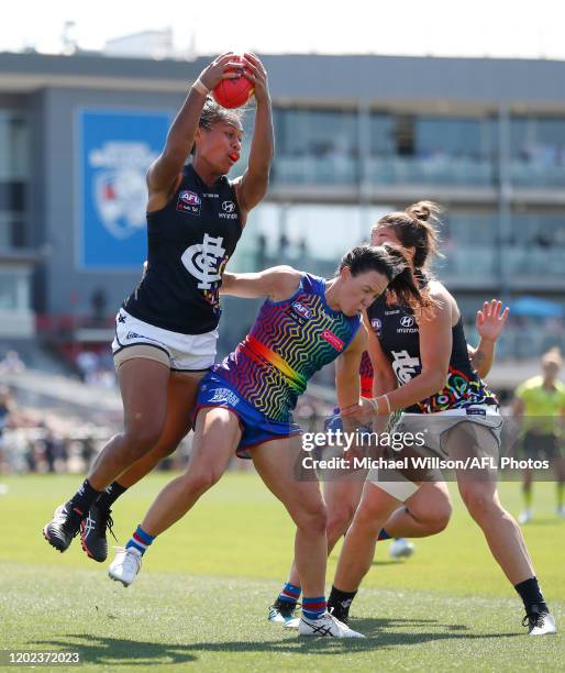 Mua Laloifi of the Blues and Brooke Lochland of the Bulldogs compete for the ball during the 2020 AFLW Round 03 match between the Western Bulldogs...