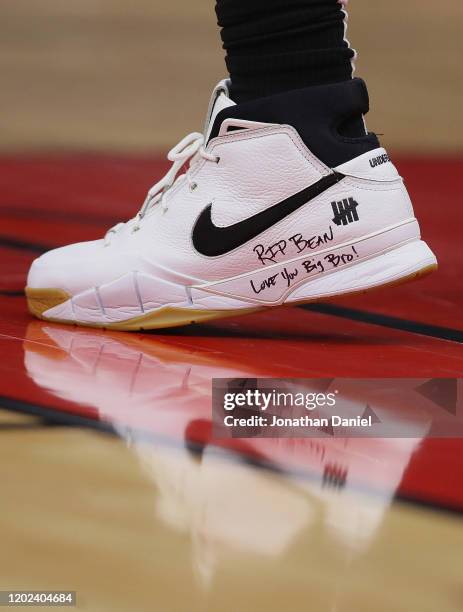 DeMar DeRozan Re-Signs With Nike, Kobe Bryant Affiliation to