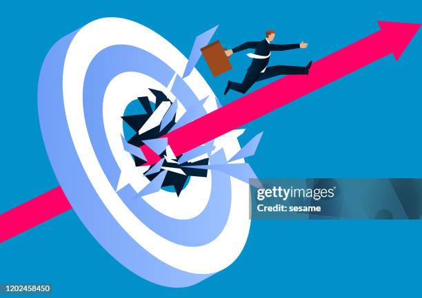 durchbruch im ziel, vorwärts gehen, widrigkeiten erobern - zielscheibe stock-grafiken, -clipart, -cartoons und -symbole
