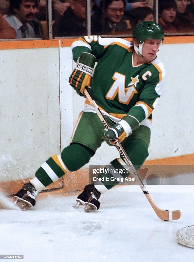 Minnesota Stars Paul Shmyr of the Minnesota North Stars skates against the Toronto ...