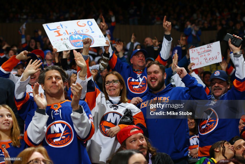 Detroit Red Wings v New York Islanders