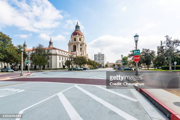 pasadena city hall, los angeles county, california - pasadena california stock-fotos und bilder