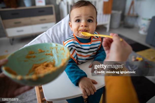 eettijd - solids stockfoto's en -beelden