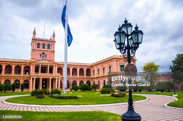 vista exterior del palacio de los lópez (palacio de gobierno). asunción, paraguay. - paraguayo fotografías e imágenes de stock