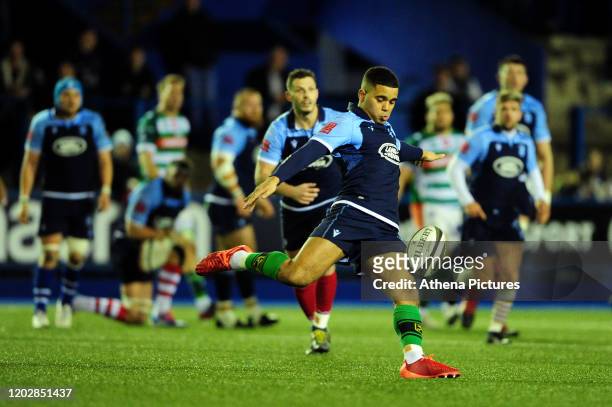 Ben Thomas of Cardiff Blues in action during the Guinness Pro14 Round 12 match between the Cardiff Blues and Benetton Rugby at Cardiff Arms Park on...