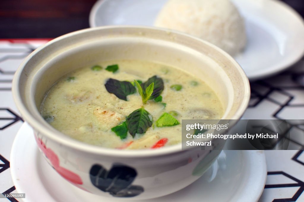 Green curry and rice