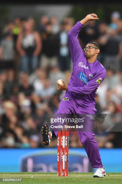 Clive Rose of the Hurricanes bowls during the Big Bash League eliminator finals match between the Hobart Hurricanes and the Sydney Thunder at...