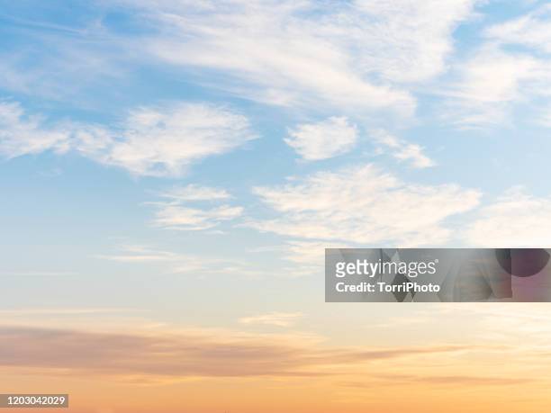 sunset sky background texture - soleggiato foto e immagini stock