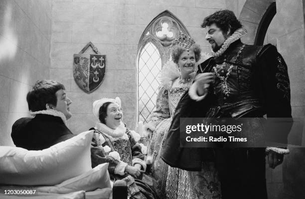 Patsy Stephen 67 Blackadder Ii Beer Stock Photos, High-Res Pictures, and Images ...