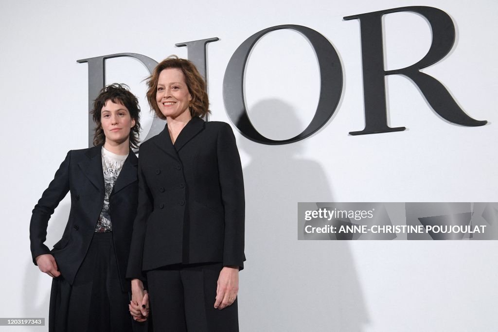 FASHION-FRANCE-DIOR-PHOTOCALL-CELEBS