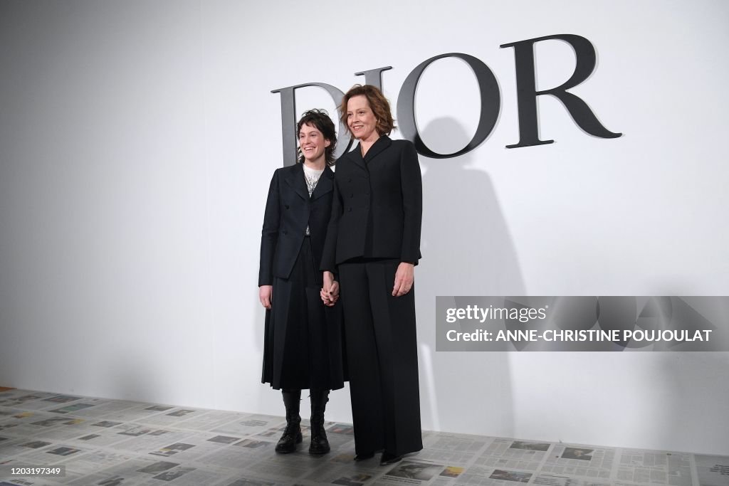 FASHION-FRANCE-DIOR-PHOTOCALL-CELEBS