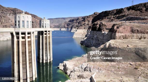 hoover dam near henderson, nevada - henderson nevada photos et images de collection