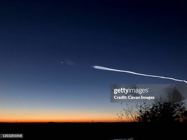 atlas v boeing cst-100 starliner - florida v south carolina stock pictures, royalty-free photos & images