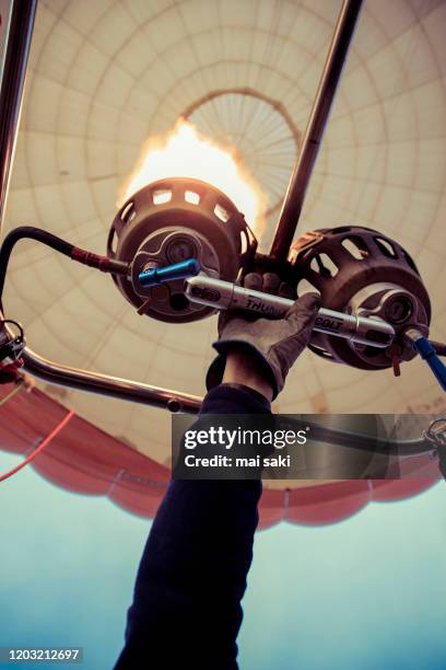 globo aerostatico - merida spain stock pictures, royalty-free photos & images