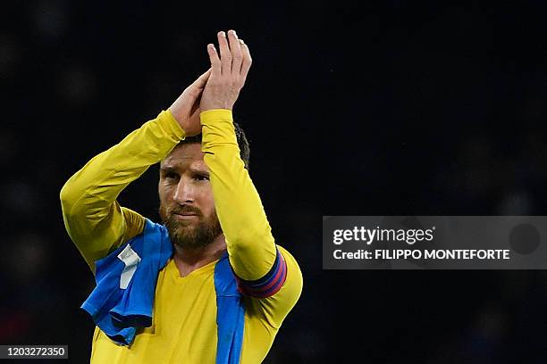 Messi Clapping Hand Drawn Hands Clapping Photos and Premium High Res Pictures - Getty ...