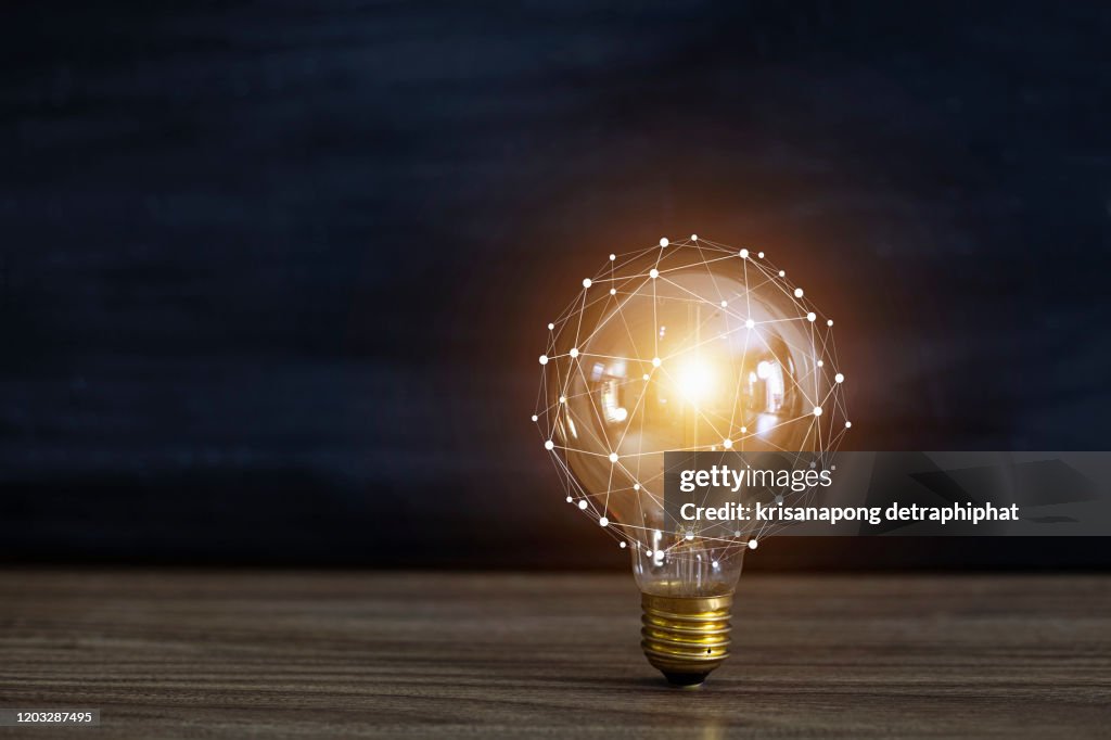 Light bulbs concept,ideas of new ideas with innovative technology and creativity.
