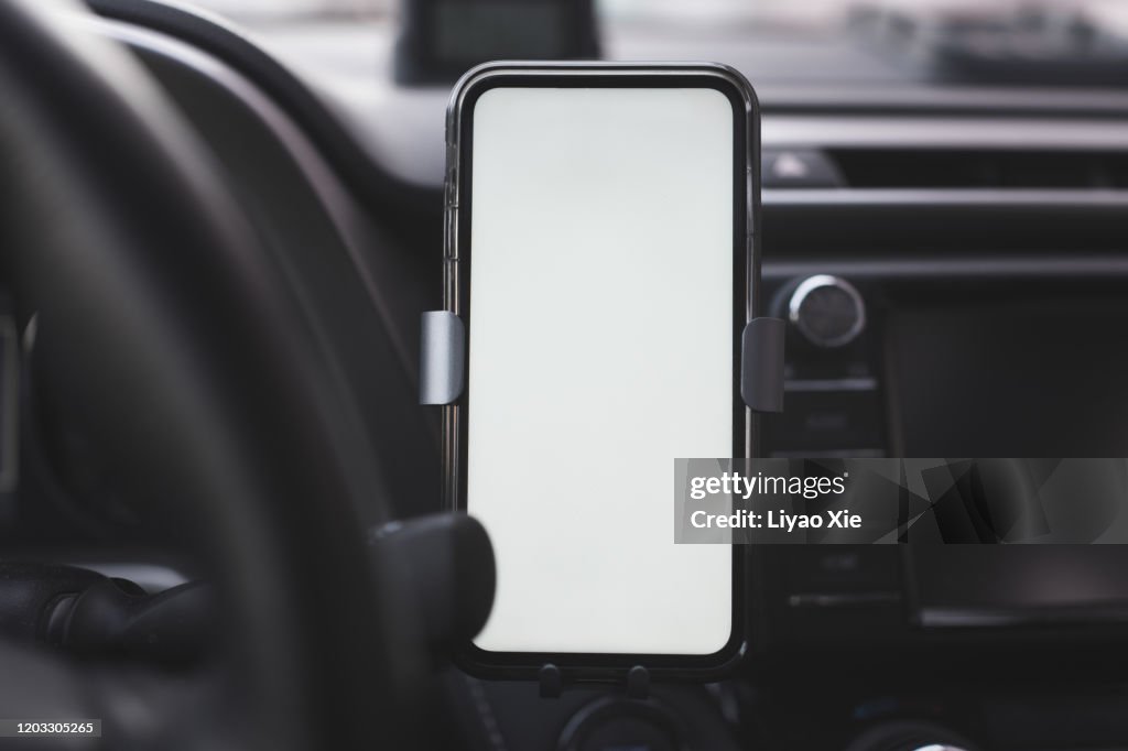 Wireless charging in car