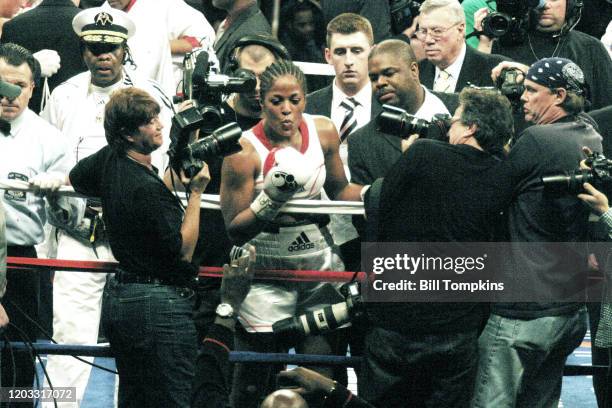 November 11: MANDATORY CREDIT Bill Tompkins/Getty Images Laila Ali defeats Shelley Burton by TKO in the 4th round of their Super Middleweight fight...