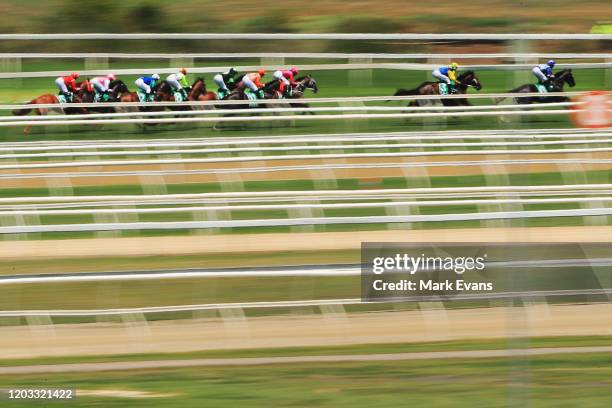 Royal Randwick Race Course Photos and Premium High Res Pictures - Getty ...