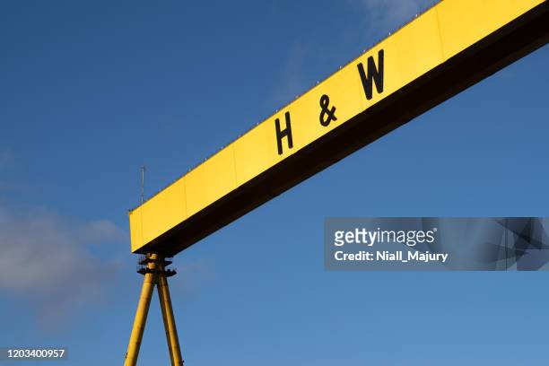 samson, a crane at belfast's harland and wolff shipyard - belfast dock stock pictures, royalty-free photos & images