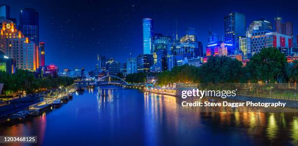 melbourne at night - melbourne night stock pictures, royalty-free photos & images