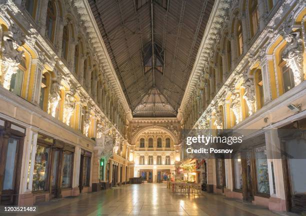 passage in odessa - odessa ukraina photos et images de collection