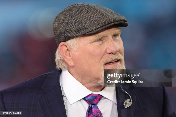 Fox Sports host and former NFL quarterback Terry Bradshaw looks on prior to Super Bowl LIV between the San Francisco 49ers and the Kansas City Chiefs...