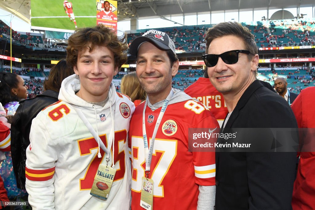 Liv Rudd Jack Sullivan Rudd, Paul Rudd, and Jeremy Renner attend the Super ...