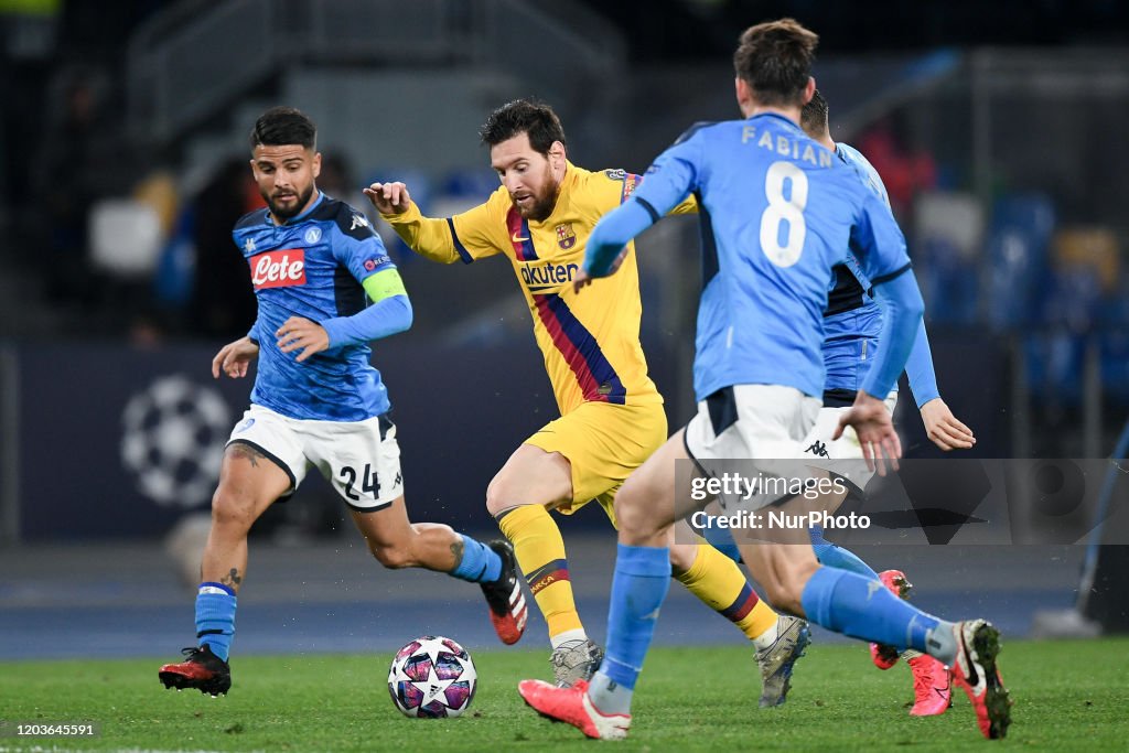 Napoli v Barcelona - UEFA Champions League