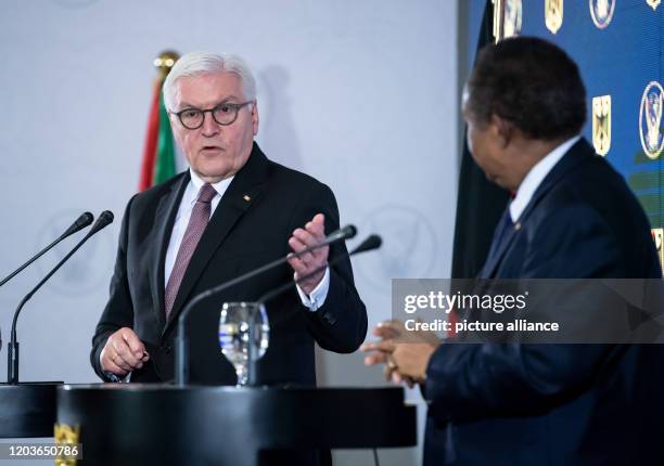 February 2020, Sudan, Khartum: Federal President Frank-Walter Steinmeier and Abdalla Hamdok, Prime Minister of the Republic of Sudan, speak at a...