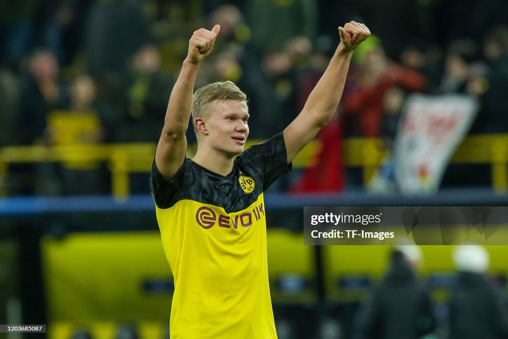 Borussia Dortmund v Paris Saint-Germain - UEFA Champions League Round of 16: First Leg