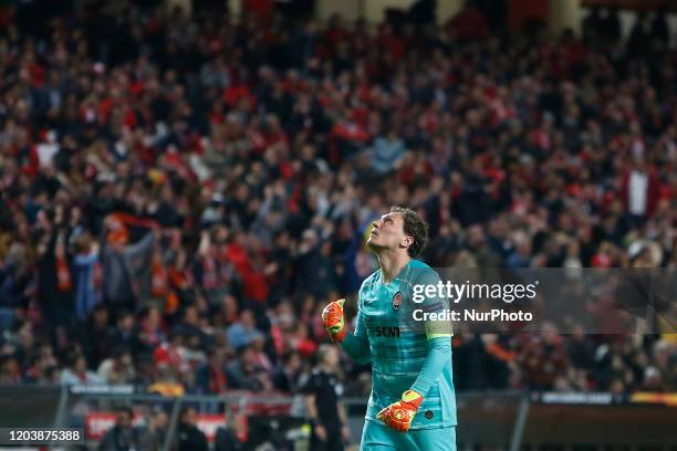 Andriy Pyatov goalkeeper of FC Shakhtar Donetsk reacts during the UEFA Europa League round of 32 2nd leg football match between SL Benfica and FC...