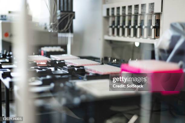 Laboratory Sampling Photos and Premium High Res Pictures - Getty Images