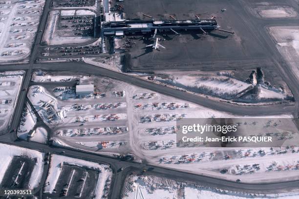 Pilots in Anchorage in Alaska, in United States - Aerial view of the international airport.