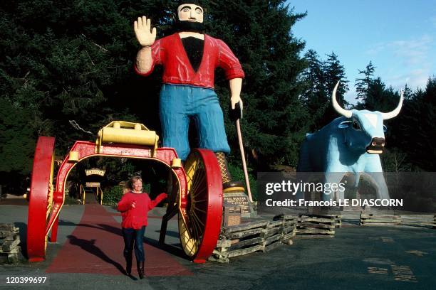 West Coast In Route 101, Eureka, United States In 1997 - Route 101, called also in some parts Route 1-The mythical logger Paul Bunyan has his statue...