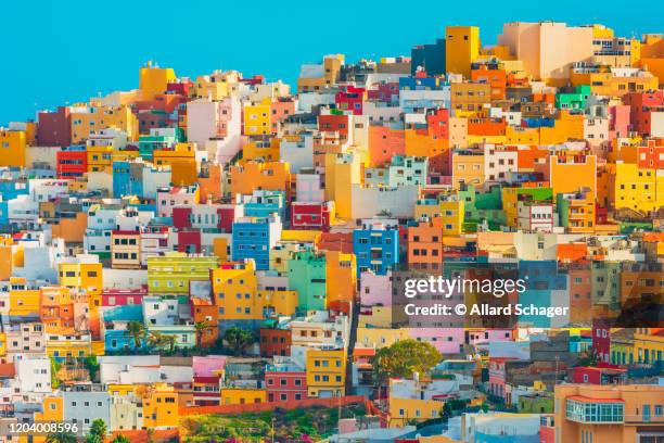 colourful houses in las palmas gran canaria spain - spanish culture foto e immagini stock