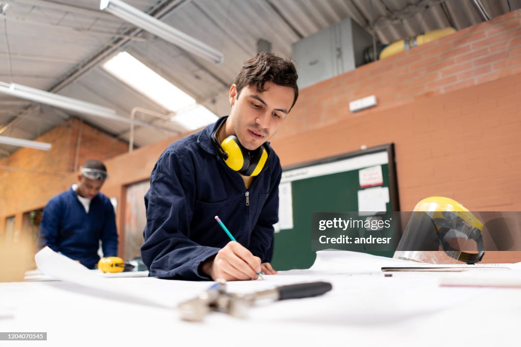 STEM student in an engineering class at a workshop