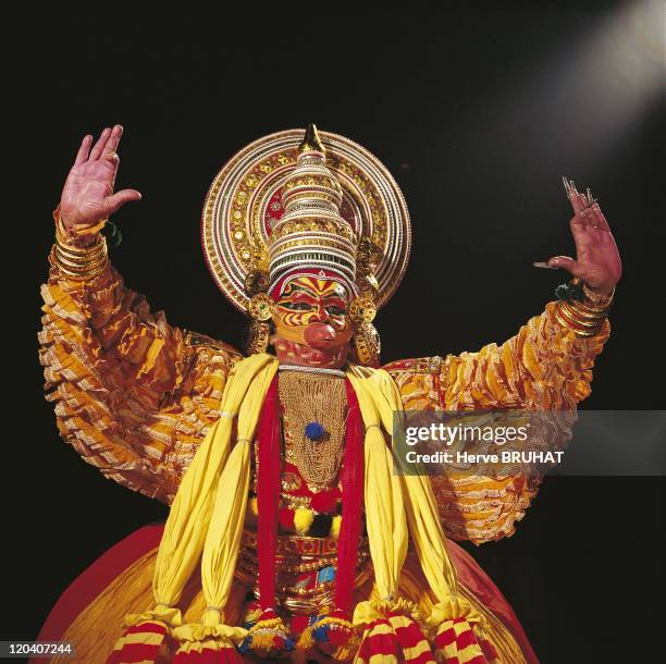 Theater Kathakali, Padmanabhan Nayar in India in 1998 - Padmanabhan Nayar plays Hamsa, gold swan. Dancing theater Kathakali.