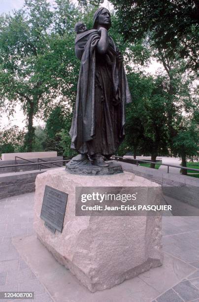 On the tracks of Lewis and Clark in United States in 1997 - Sacajawea monument in Bismarck .