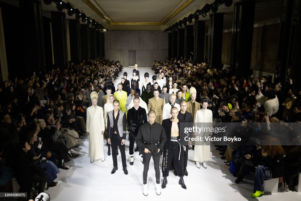 Haider Ackermann : Runway - Paris Fashion Week Womenswear Fall/Winter 2020/2021