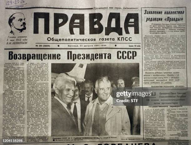 198 Pravda Newspaper Photos and Premium High Res Pictures - Getty Images